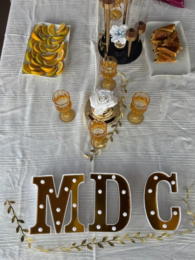 Table décorée MDC pour L’Odyssée des Copines